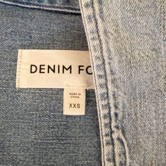 Aritzia Denim Forum The '80s Comfy Denim Shirt - Picture 4 of 4